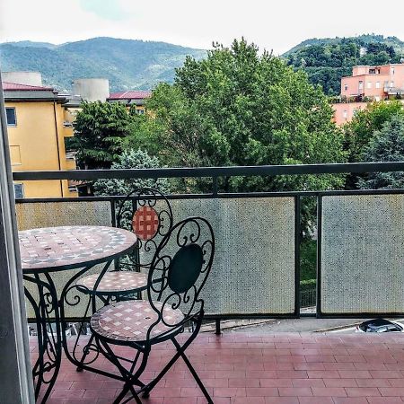 Appartamento Con Terrazzo Zona Ospedale Civile Brescia Eksteriør billede