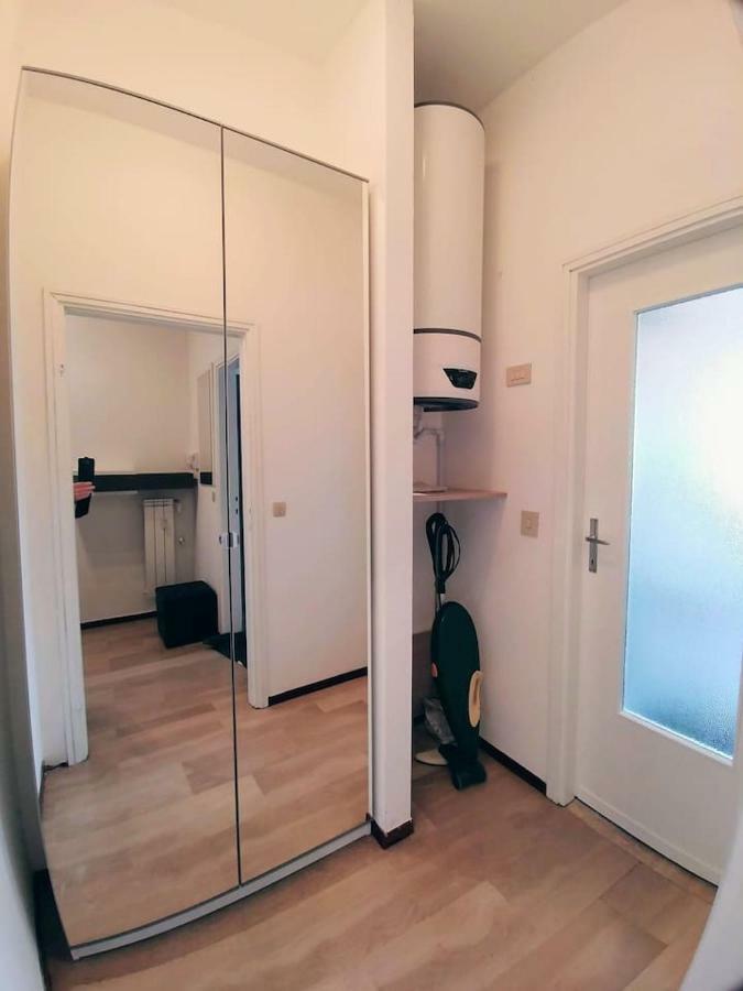Appartamento Con Terrazzo Zona Ospedale Civile Brescia Eksteriør billede
